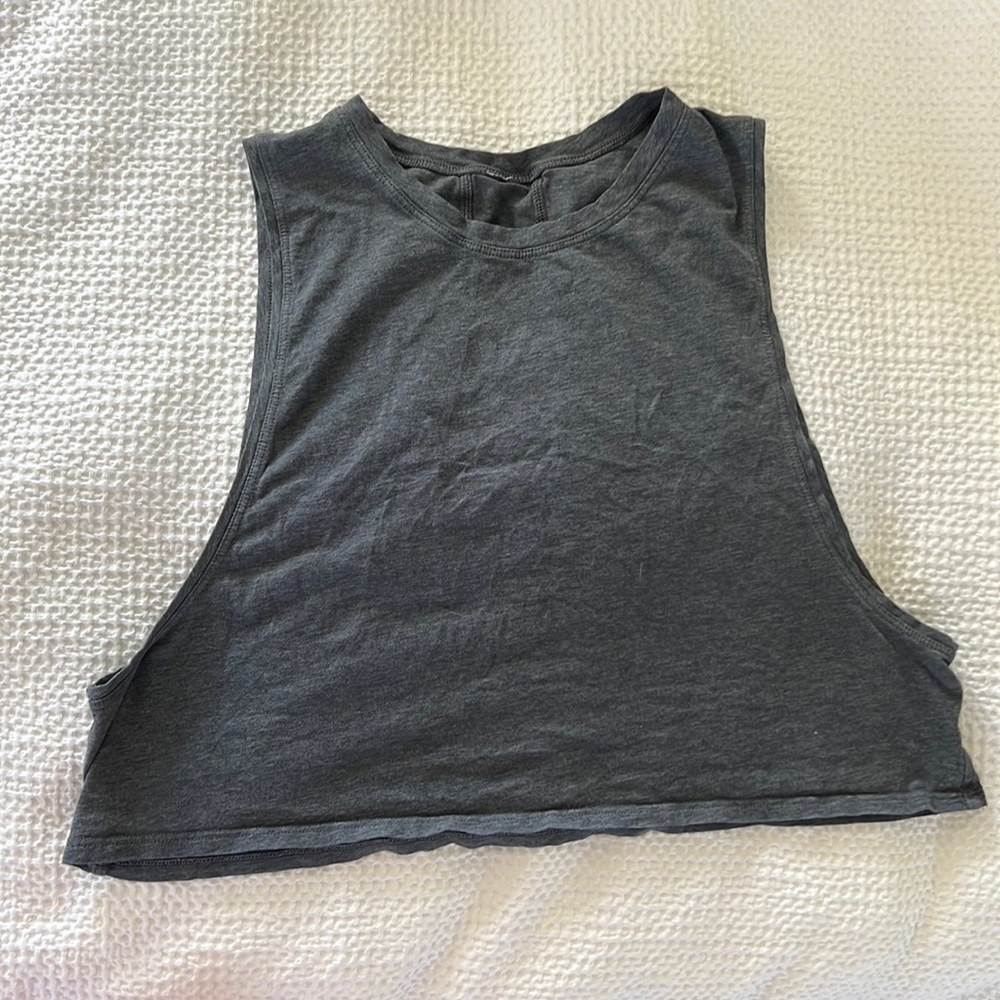LULULEMON CUTE WORKOUT TANK